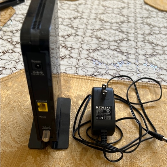 NETGEAR modem - Picture 4 of 4